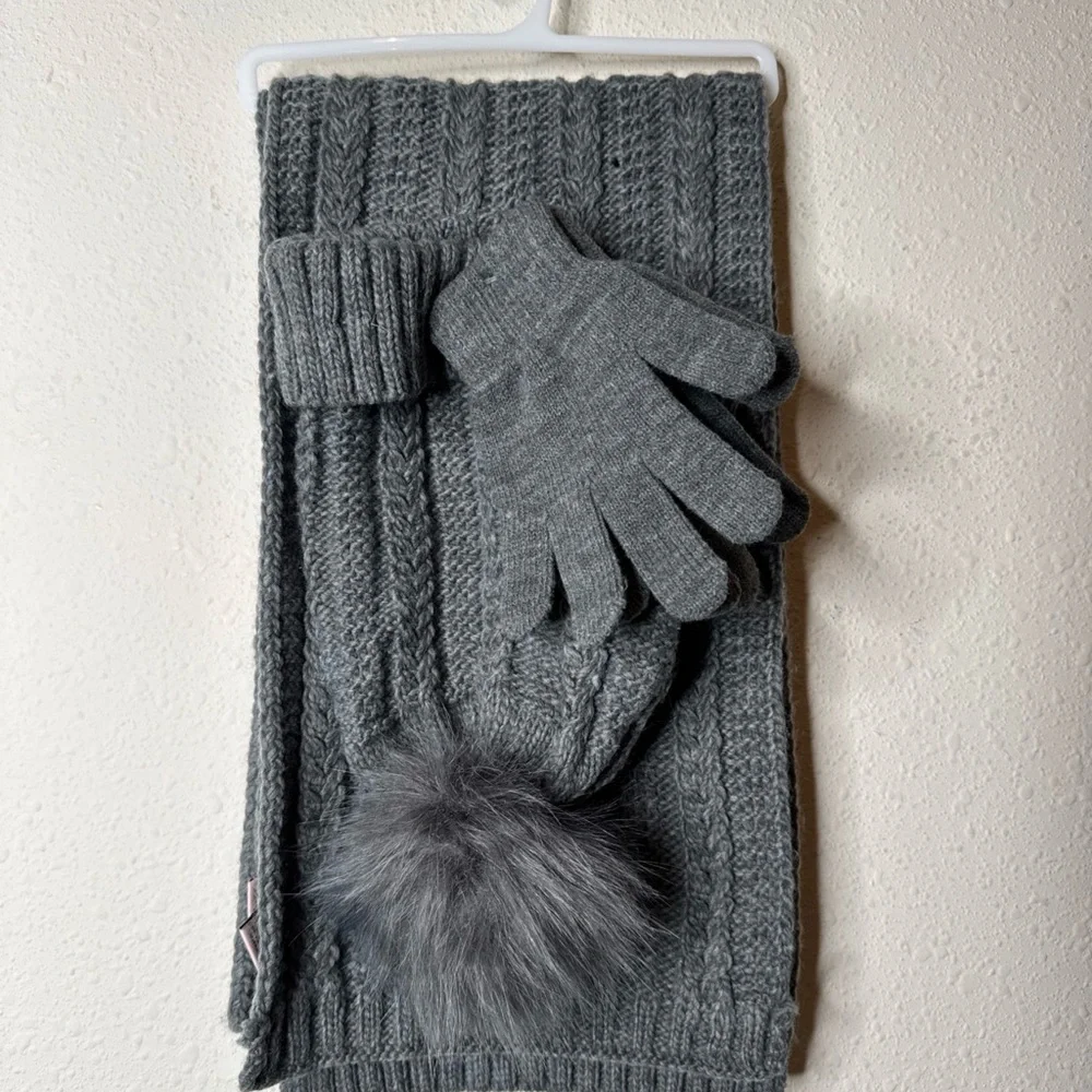 Juicy couture Gray Knit‎ Scarf, Hat, and Gloves Set